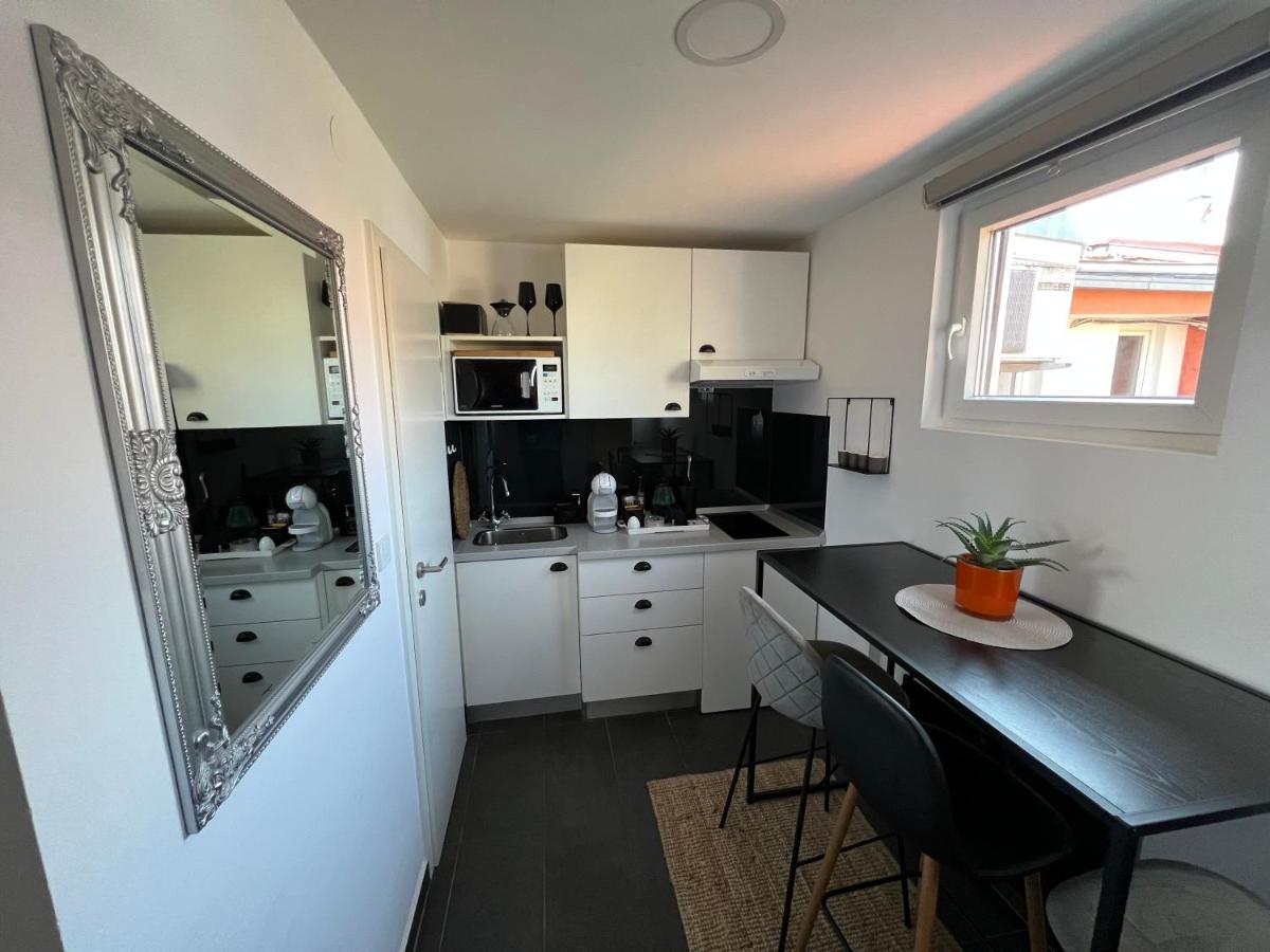Center City Apartment Zagreb Bagian luar foto