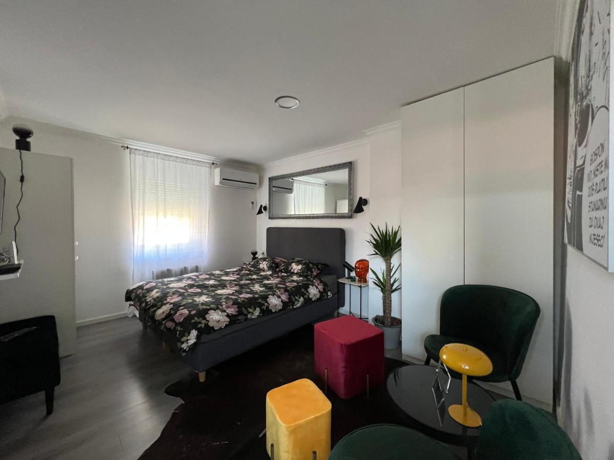 Center City Apartment Zagreb Bagian luar foto